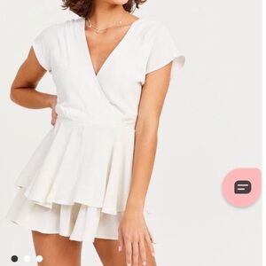 Altar'd State Cream Flutter Sleeve Romper Size Large